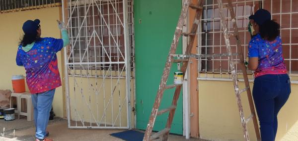 Skol nèchi pa muchanan nèchi.