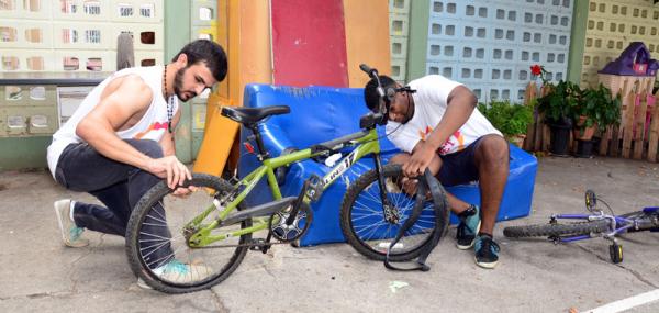 Community Clean-Up at Vikto Bartholomeus Museum