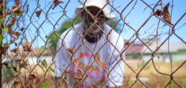 E kura original i natural.